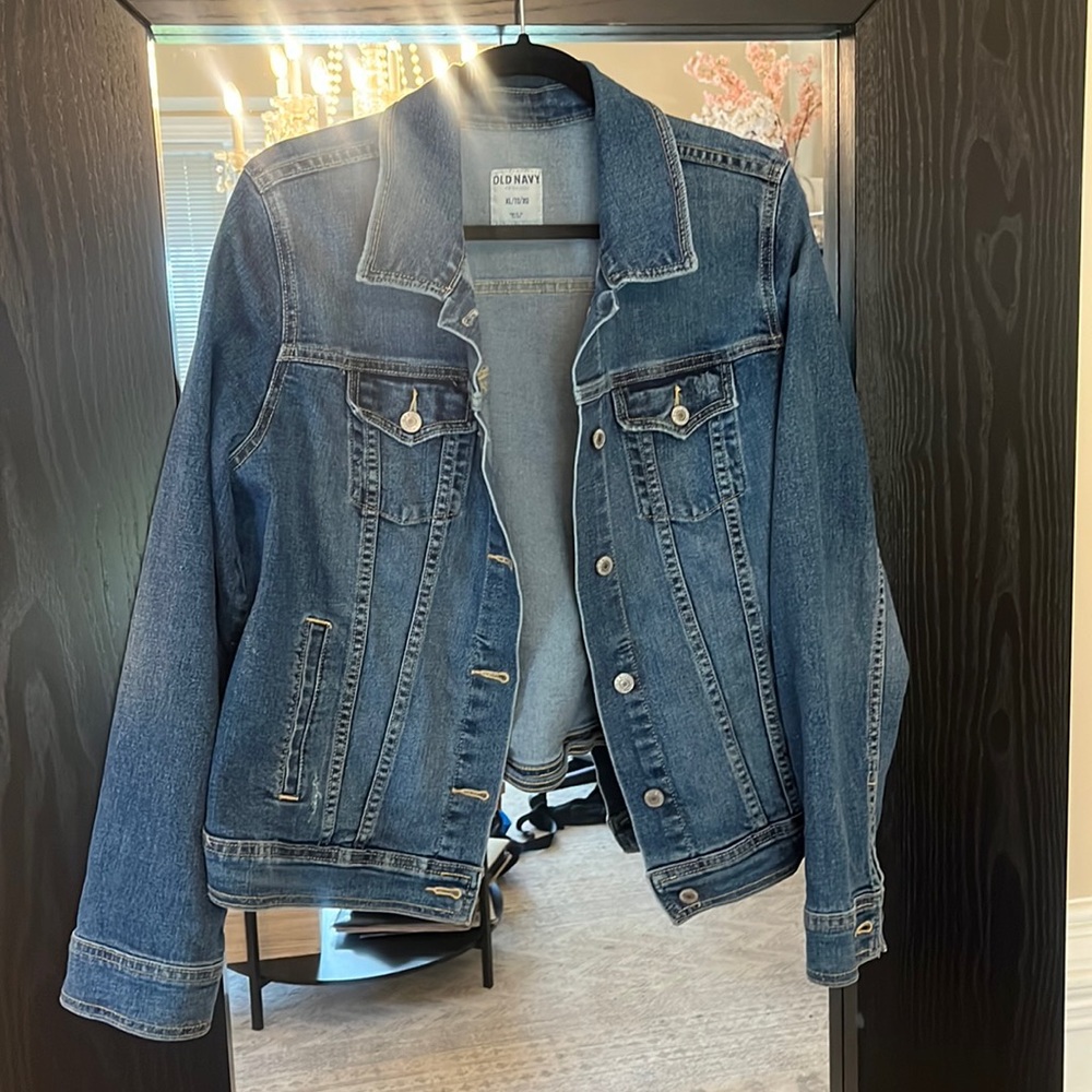 XL old navy jean jacket